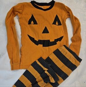 Great Condition Toddler Halloween Pumpkin Snug Fit Cotton Pajamas. Size 5t